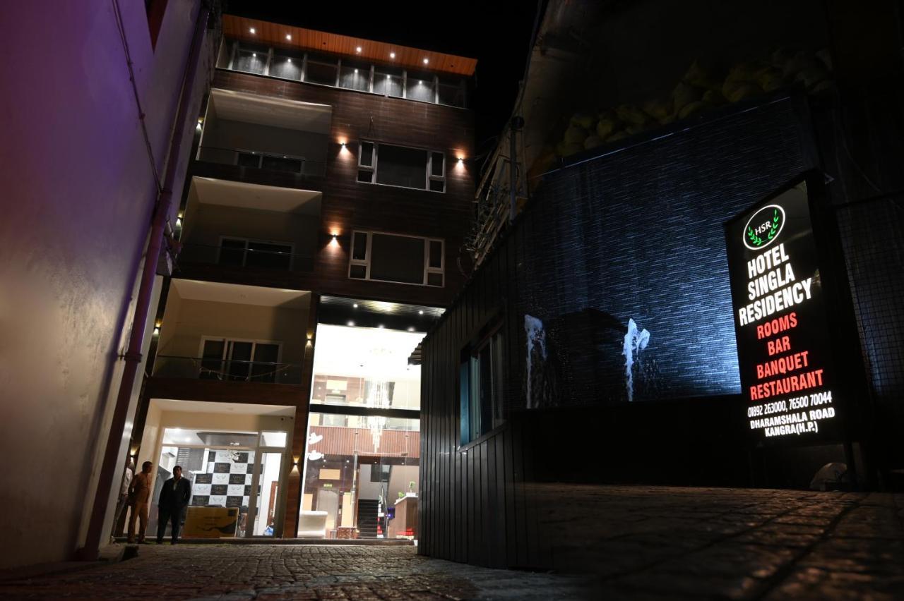 Hotel Singla Residency Кангра Экстерьер фото